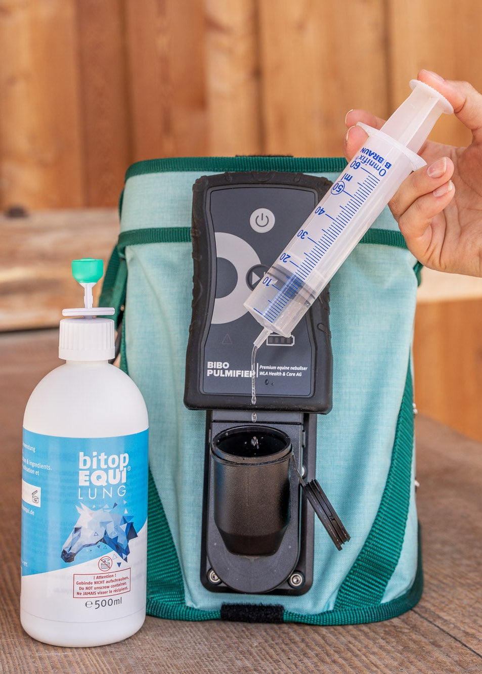 BIBO Pulmifier® Vernebler wird befüllt